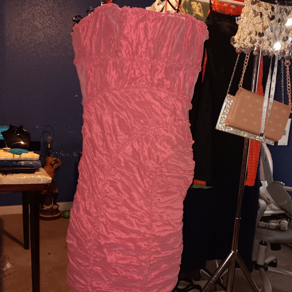 BCBGMAXARIA Elegant Pink Taffetta. Strapless Dress Sz S Side Zip